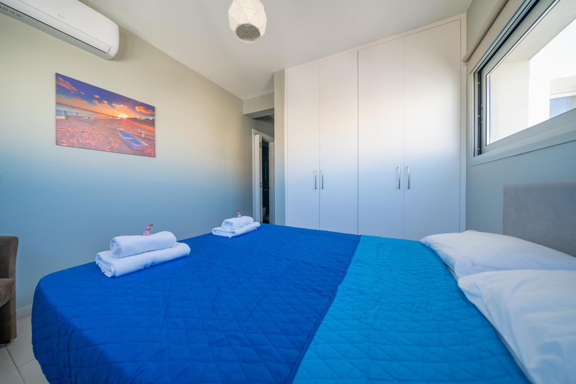 Majestic Sunset Salt Lake Views 300M From Beach Larnaca Exterior photo
