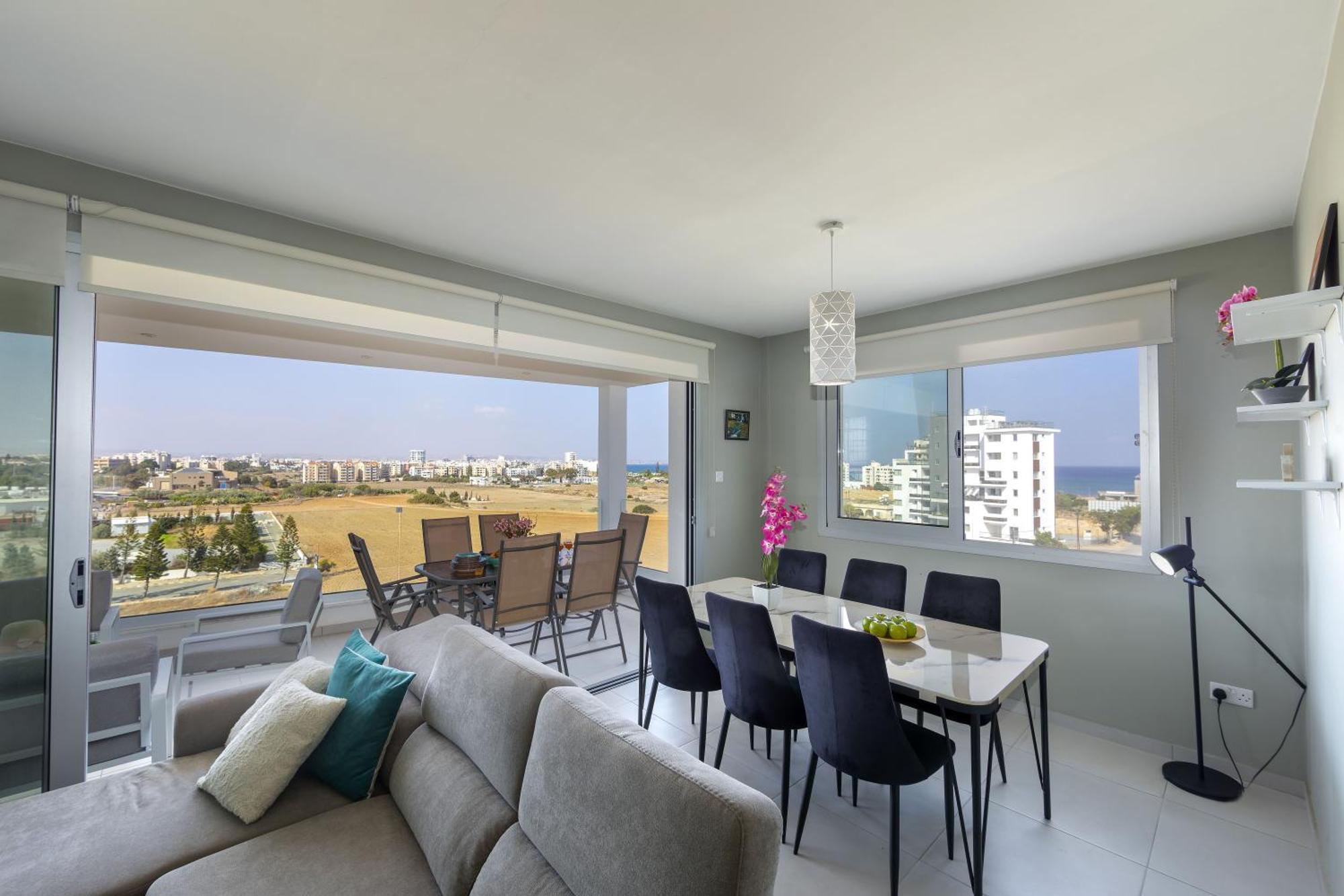 Majestic Sunset Salt Lake Views 300M From Beach Larnaca Exterior photo